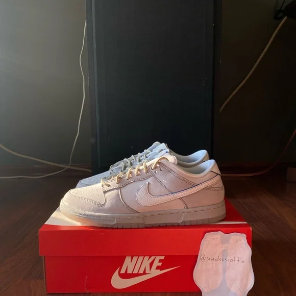 Nike Dunk Low Wolf Grey Pure Platinum 2022 Size 11M DX3722-001 - Free Shipping